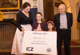 Photo Benefice ArtForum/ICZ vynesla 629.000 korun, dvě stě tisíc získal projekt Můj nový život