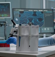 Photo Do nemocníc prichádzajú robotické zariadenia na odber krvi