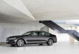 Photo Hi-TECH Cars: BMW 730d xDrive (2016)