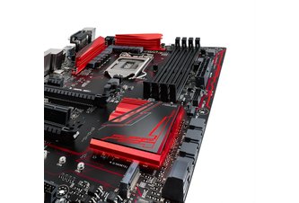 Photo ČR: Základné dosky ASUS B150 Pro Gaming/Aura a B150 Pro Gaming