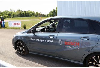 Photo Zaparkovať auto už nebude problém. Parkovací asistent firmy Bosch to zvládne sám aj bez vás