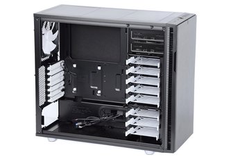 Photo Fractal Design Define R5: Decentnosť a ticho prioritou