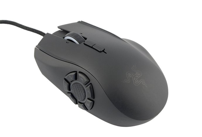 Photo Razer Naga Hex v2: Inovovaná myšia špecialistka na MOBA