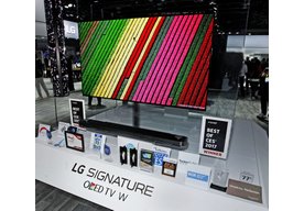 Photo CES 2017: Televízor z radu LG Signature získal ocenenie „Best of the best“