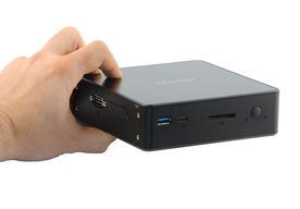 Photo Shuttle XPC Nano NC02U: Lacný mini barebone