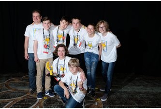 Photo Slovenskí študenti skončili druhí v celosvetovom  finále FIRST LEGO League v USA