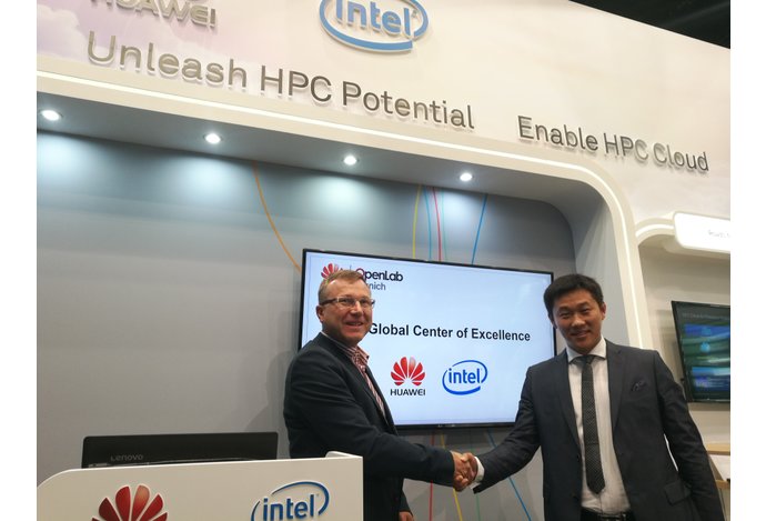 Photo Huawei v Európe otvoril inovačné centrum – HPC Global Center of Excellence