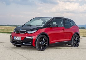 Photo Recenzia: BMW i3S Range Extender: Elektromobil, s ktorým chodíte aj tankovať 