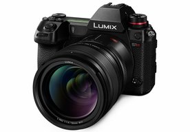 Photo Panasonic Lumix S1 a S1R: Panasonic vracia úder