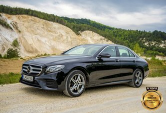 Photo Mercedes-Benz E300de sedan / Elektrina a diesel? Áno, ide to