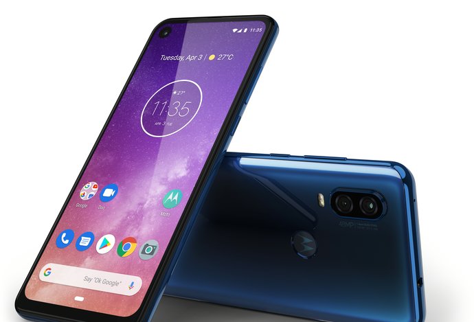 Photo Motorola One Vision / Špecialista na večerné zábery 