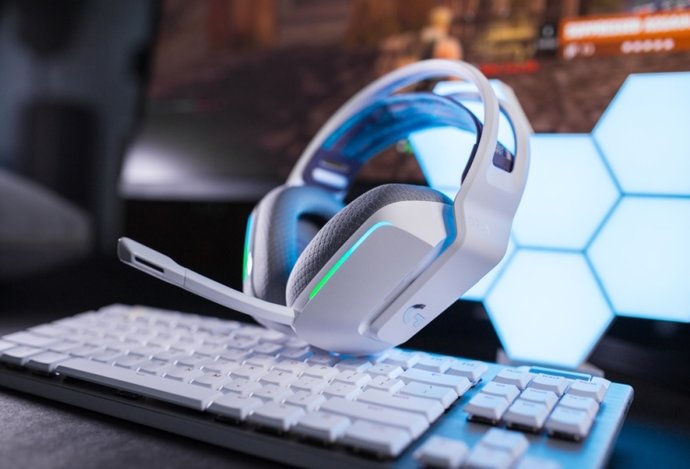 Photo Bezdrôtové herné slúchadlá Logitech G733