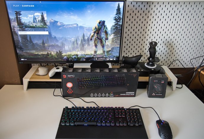 Photo Herná klávesnica SPC Gear GK650K Omnis Kailh Red RGB