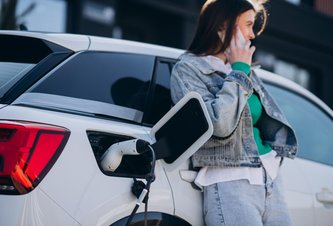 Photo Inovatívna batéria s bipolárnou elektródou umožní dojazd až 1450 km 