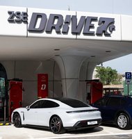 Photo ZSE Drive otvára prvý mestský nabíjací hub pre elektromobily