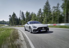 Photo Nový Mercedes-AMG GT 63 PRO 4MATIC+: ešte agilnejší na pretekárskej trati