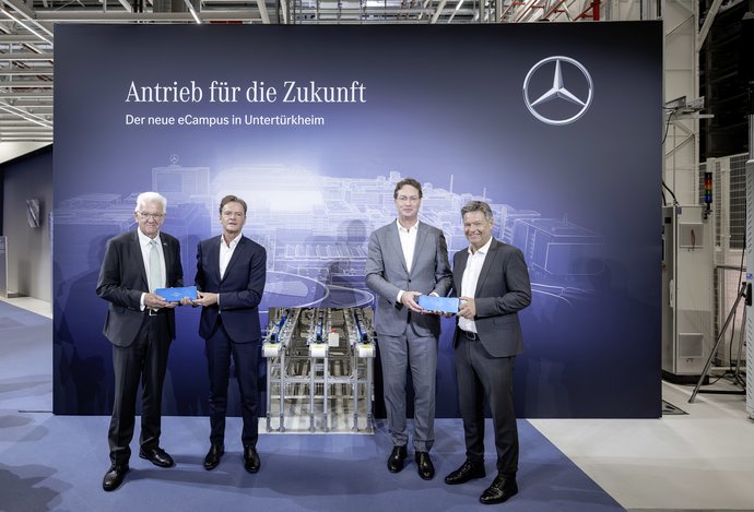 Photo Technológie akumulátorov budúcnosti: v centrále v Stuttgarte-Untertürkheime bol otvorený eCampus spoločnosti Mercedes-Benz 