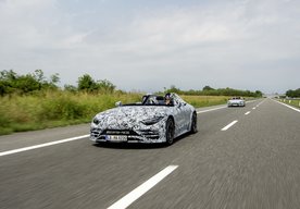 Photo Prototypy Mercedes-AMG PureSpeed na cieľovej rovinke testovania