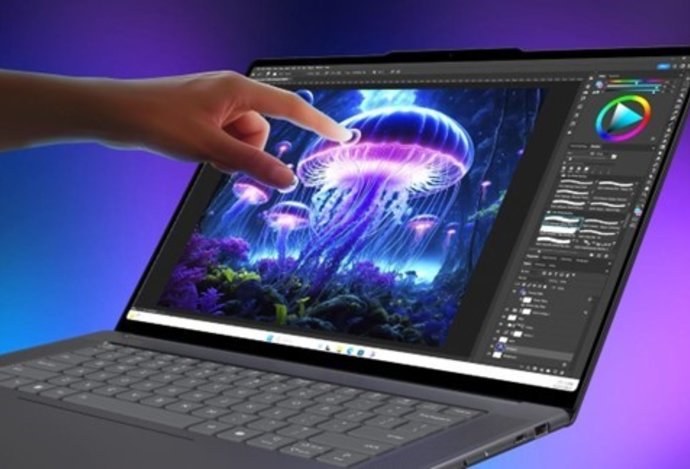 Photo Spoločnosť Lenovo na veľtrhu Innovation World 2024 predstavila nové špičkové notebooky Yoga a IdeaPad s technológiou AI