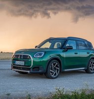 Photo MINI Countryman SE All4 / Krásavec do rodiny