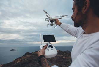 Photo Rekordnú šou s viac ako 10 000 dronmi ovládal jediný notebook