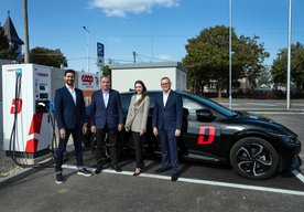 Photo „Elektromobil nabitý, nákupy vybavené“ vďaka spolupráci ZSE Drive a COOP Jednota Nové Zámky