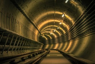 Photo Elon Musk navrhuje tunel, ktorý by vás dostal z USA do Veľkej Británie len za 54 minút