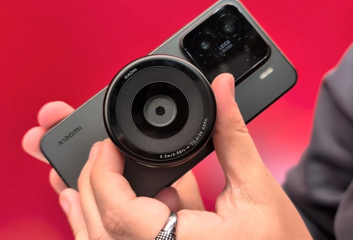 Photo MWC 2025: Koncepcia vymeniteľných objektívov pre smartfóny od Xiaomi