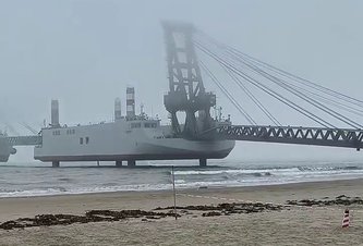 Photo Čína testuje unikátne plavidlá pre prípad invázie na Taiwan