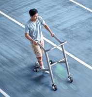 Photo Umelá inteligencia pomáha pacientom učiť sa znovu chodiť